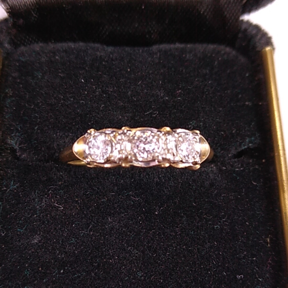 Cocktail ring